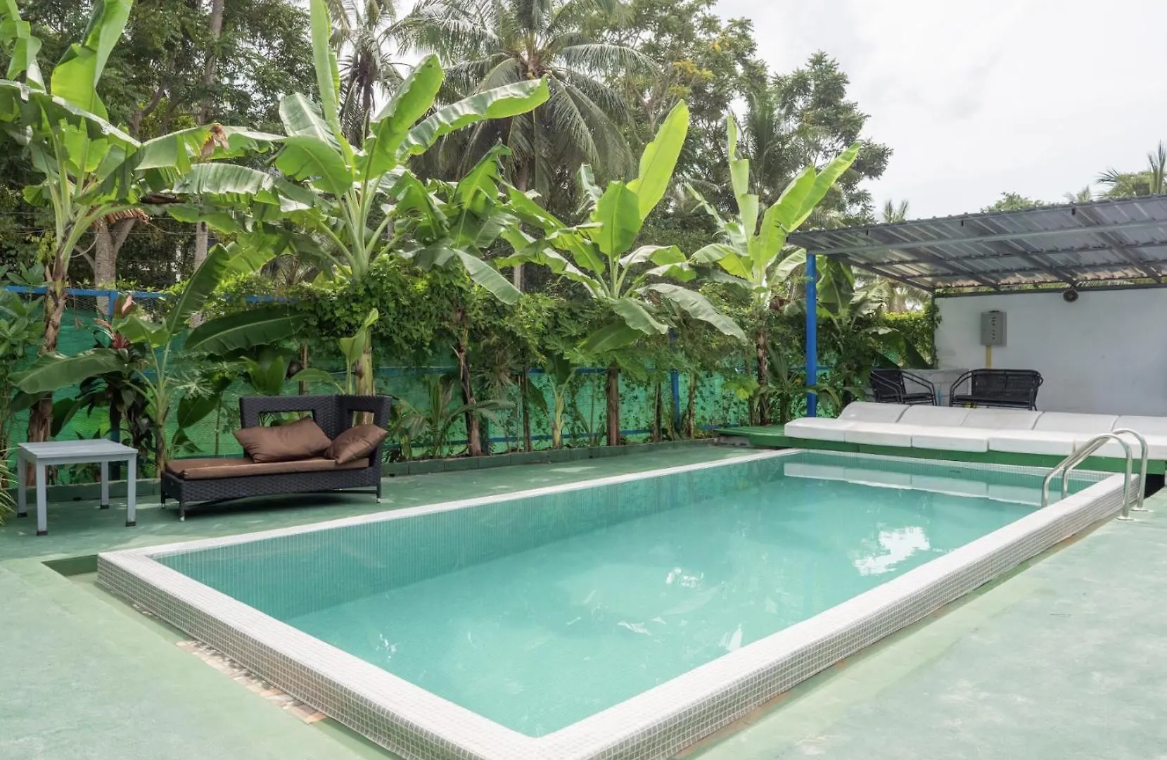 Los Patios Hostel Phuket Mai Khao 0*,