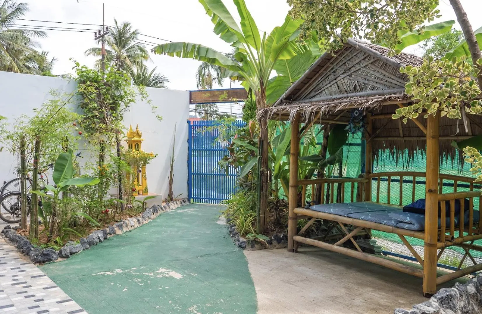 Los Patios Hostel Phuket Mai Khao